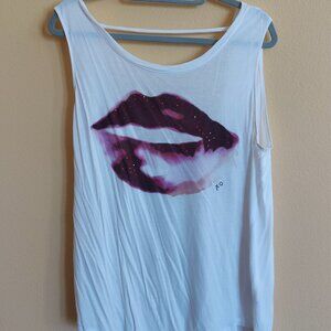 Juicy Couture White Tee Shirt.  Size XL.